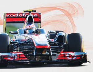Jenson Button al volante de su monoplaza de McLaren