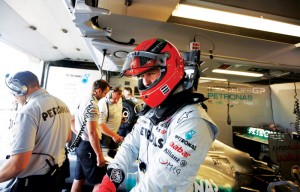Schumacher con el uniforme de Mercedes GP
