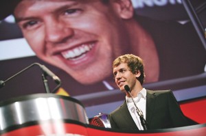 Sebastian Vettel, hablando sobre su decisión de asistir a los premios AUTOSPORT. Muestra de su maestría en el sentido del humor británico.