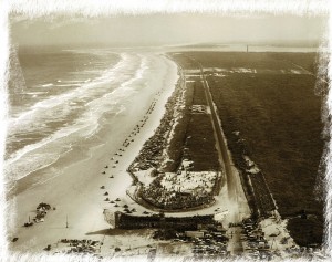 En Daytona se corría en un circuito formado por la playa y la carretera hasta que se construyó el superóvalo inaugurado en 1959