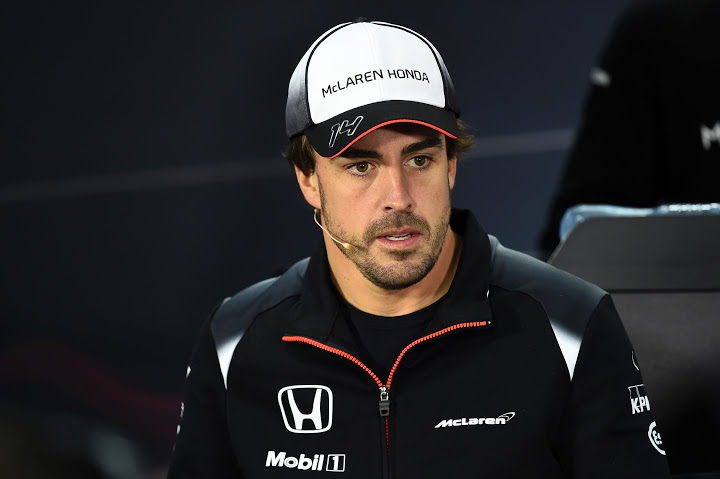 Fernando Alonso (ESP) McLaren en rueda de prensa F.I.A. . G.P. de Bahrein 2ª prueba del Mundial en el circuito de Sakhir en Manama, el jueves 31 de marzo de 2016