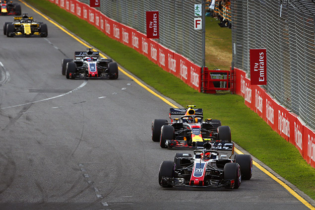 Magnussen y Grosjean dieron un susto a varios equipos en el GP de Australia.