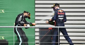 Verstappen y Hamilton lideran las Guerras (no tan) Fraternales después de 7 fechas sobre sus coequiperos respectivos (FOTO: John Thuys/Red Bull Content Pool)