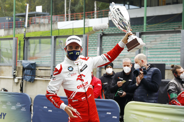 Kubica sube a su primer podio en DTM (FOTO: Hoch Zwei)