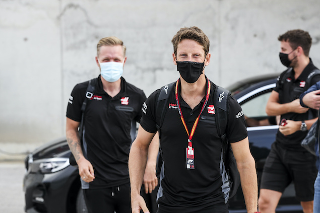 Grosjean blanqueó y parece que por fin se separa de Magnussen (FOTO: Charles Coates/Haas F1 Team)