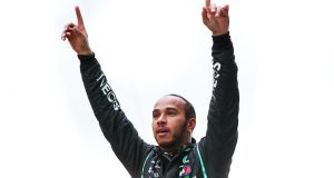 Hamilton... ¿nombrado caballero? FOTO: Mercedes AMG F1