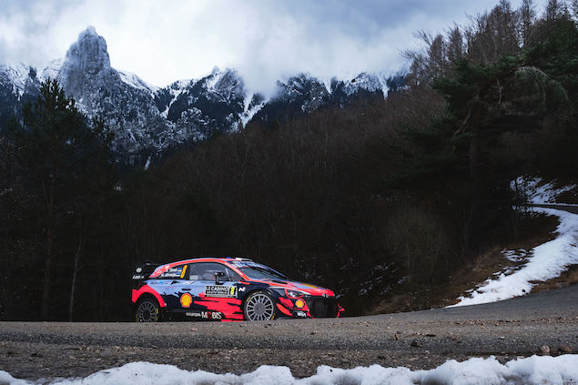 Tanak lidera en arranque de Rally de Montecarlo 2021 de WRC (FOTO: Romain Thuillier/Hyundai Motorsport GmbH)