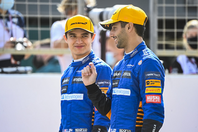 Lando Norris y Daniel Ricciardo (FOTO: McLaren Media Centre)