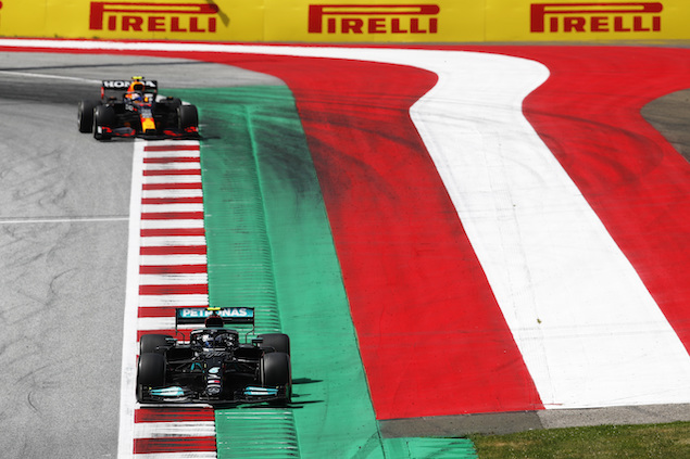 Bottas resistió el ataque de Pérez por podio (FOTO: Mercedes AMG F1)