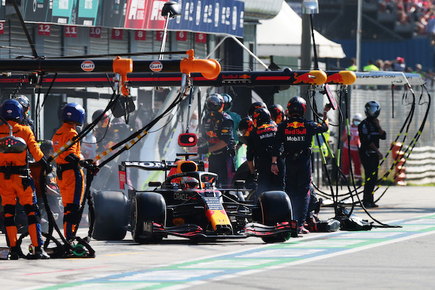 Red Bull: "Directiva de FIA influyó en parada lenta de Max" en Monza (FOTO: Peter Fox/Red Bull Content Pool)