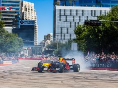 Sergio Pérez en el Red Bull Show Run que se realizó en Dallas, Texas, el 16 de octubre (FOTO: Arturo Vega para FASTMag)