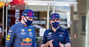 Max Verstappen y Sergio Pérez (Red Bull Racing) después de la calificación del GP de Estados Unidos de F1 en el Circuito de las Américas de Austin (FOTO: Arturo Vega para FASTMag)