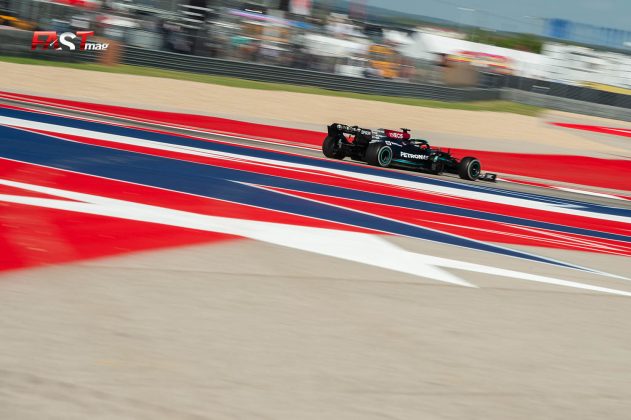 Lewis Hamilton (Mercedes AMG F1) durante el GP de Estados Unidos 2021 de F1 en el Circuito de las Américas (FOTO: Nick Hreror para FASTMag)