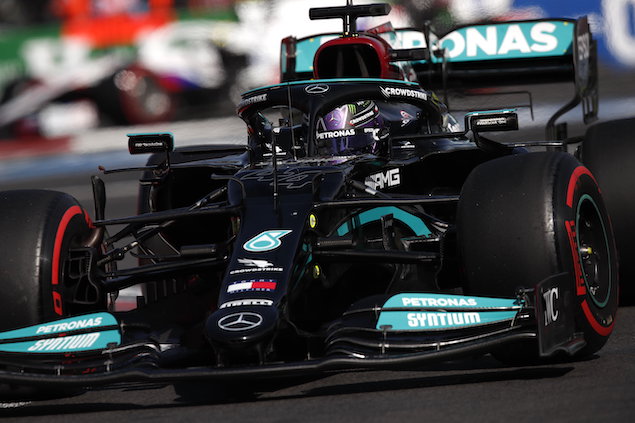 Hamilton perderá cinco lugares en parrilla de GP de Brasil (FOTO: Charles Coates/Pirelli Motorsport)