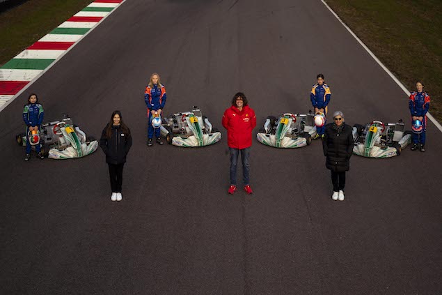 Finalistas del programa Junior de "FIA Girls on Track - Rising Stars" (FOTO: Ferrari/FIA)