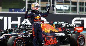 Verstappen, con ayuda de Pérez, gana PP del GP de Abu Dabi (FOTO: Bryn Lennon/Red Bull Content Pool)