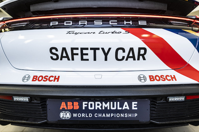 El Porsche Taycan se convierte en Auto de Seguridad de Fórmula E (FOTO: Porsche)