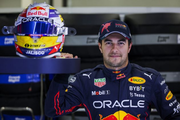 Casco de Checo Pérez para 2022 (FOTO: Red Bull Racing)