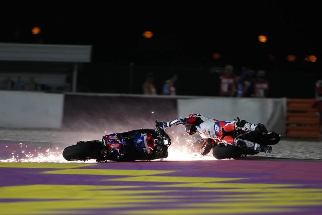 Jorge Martín (Pramac Ducati) sufre un accidente durante el Gran Premio de Katar 2022 de MotoGP (FOTO: Dorna)