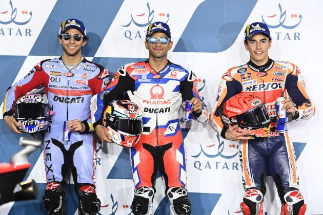 Enea Bastianini (Gresini), Jorge Martín (Pramac) y Marc Márquez (Honda), los tres mejores en la calificación del GP de Katar 2022 (FOTO: Gold & Goose/Red Bull Content Pool)
