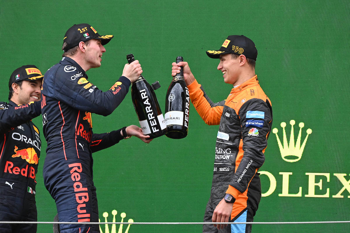 Celebración del podio con Max Verstappen, Sergio Pérez y Lando Norris en el GP de Emilia Romaña de F1 en Imola (FOTO: McLaren F1)