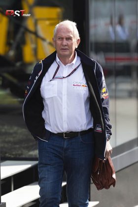 Dr. Helmut Marko, Asesor Deportivo de Red Bull Racing, en el previo del GP de Emilia Romaña 2022 de F1 (FOTO: Daniele Benedetti para FASTMag)