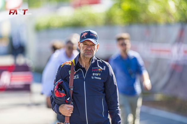 Adrian Newey, jefe de la Oficina Técnica de Red Bull Racing, en el previo del GP de Emilia Romaña 2022 de F1 (FOTO: Daniele Benedetti para FASTMag)
