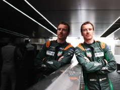 Michael Fassbender, emocionado por debut en Le Mans (FOTO: Porsche AG)