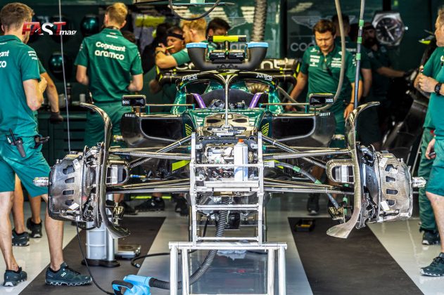 Aston Martin F1 garage before qualifying for the 2022 F1 French GP (PHOTO: Danielle Benedetti for FASTMag)