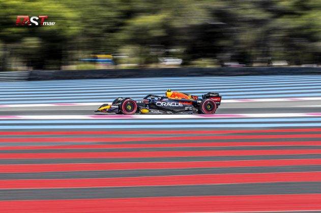 Sergio Pérez (Red Bull Racing) durante la primera práctica del GP de Francia 2022 de F1 (FOTO: Danielle Benedetti para FASTMag)