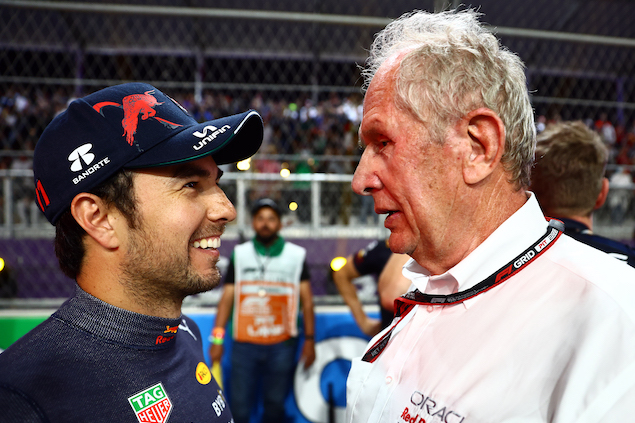 Sergio Pérez y el Dr. Helmut Marko (FOTO: Mark Thompson/Red Bull Content Pool)
