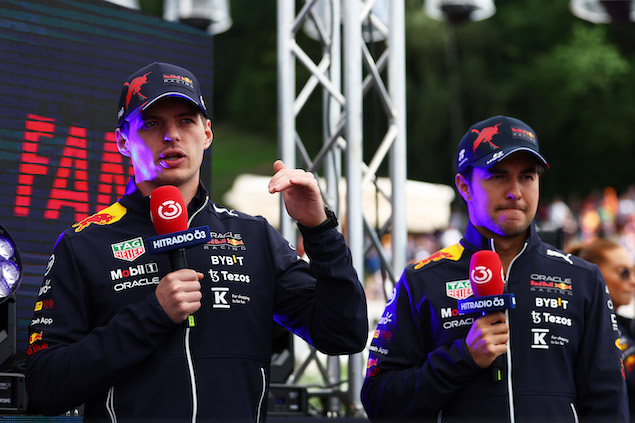 Pérez, Verstappen y la adaptación a las mejoras del RB18 (FOTO: Bryn Lennon/Red Bull Racing)