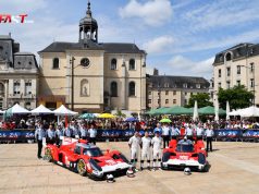 Los Glickenhaus 007 LMH No. 708 y 709 (Hiperautos) de Glickenhaus Racing en el escrutinio de las “24 Horas de Le Mans” de 2022 (FOTO: Benoit Maroye para FASTMag)