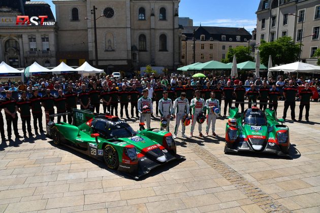 Los ORECA No. 28 y 38 (LMP2) de Jota Sport en el escrutinio de las “24 Horas de Le Mans” de 2022 (FOTO: Benoit Maroye para FASTMag)