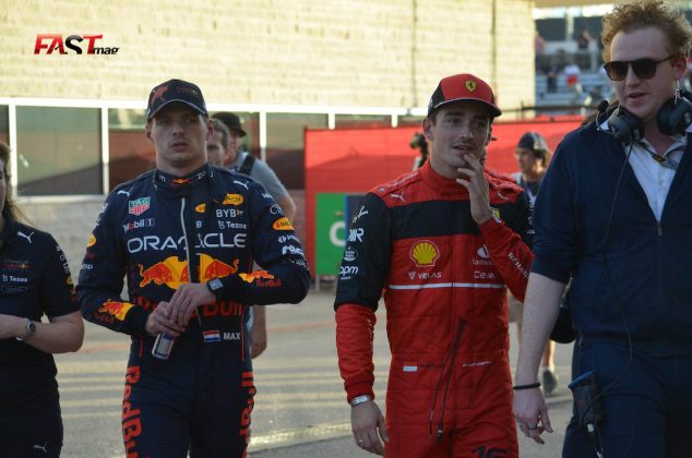 Max Verstappen (Red Bull) y Charles Leclerc (Ferrari) tras la calificación del GP de Estados Unidos F1 2022 (FOTO: Omar Jalife para FASTMag)