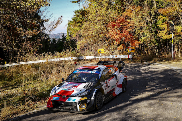 WRC Japón: Evans, adelante en el caos de viernes, Lindholm con ventaja en WRC2 (FOTO: Toyota GAZOO Racing)