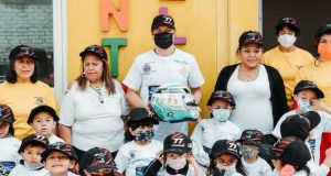 Bottas convivió con niños del Centro Lolita en Ciudad de México (FOTO: Alfa Romeo F1)
