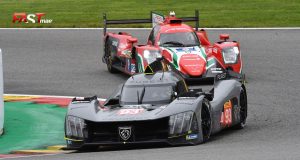 El Peugeot 9X8 No. 93 (Di Resta-Jensen-Vergne) y el ORECA No. 9 de PREMA Racing de Ugran-Viscaal-Caldarell (LMP2) en las "6 Horas de Spa" del WEC 2023 (FOTO: Benoit Maroye para FASTMag)