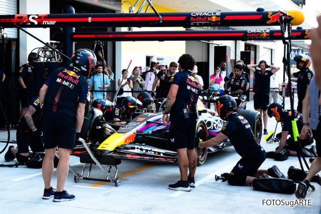 El auto de Max Verstappen antes de las prácticas de viernes en el Gran Premio de Miami 2023 de F1 (FOTO: Luis Ugarte para FASTMag)
