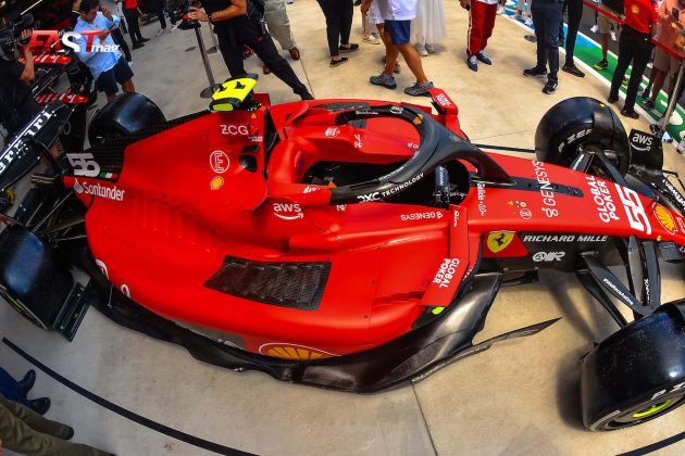 El auto de Carlos Sainz (Scuderia Ferrari) antes de las prácticas de viernes en el Gran Premio de Miami 2023 de F1 (FOTO: Luis Ugarte para FASTMag)