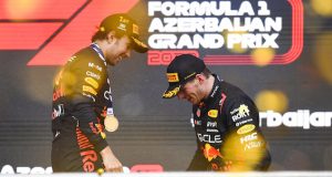 Pérez: "Quiero ganar el campeonato tanto como Max, pero hay mucho respeto entre nosotros" (FOTO: Rudy Carezzevoli/Red Bull Racing)