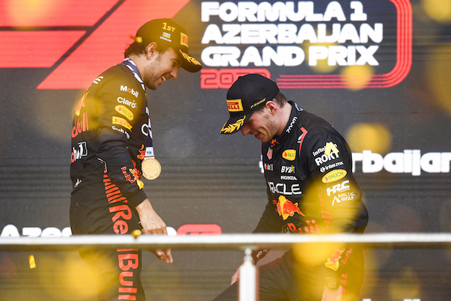 Pérez: "Quiero ganar el campeonato tanto como Max, pero hay mucho respeto entre nosotros" (FOTO: Rudy Carezzevoli/Red Bull Racing)